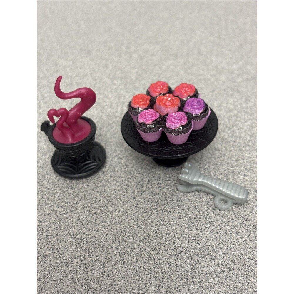 Monster High Skulltimate Secret Garden Mysteries Draculaura Partial Accessories - Picture 2 of 10